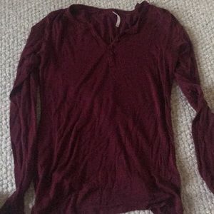 maroon long sleeve button up shirt